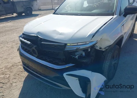 2022 Volkswagen Taos 1.5T S из США, поврежденный, VIN 3VVCX7B28NM007378